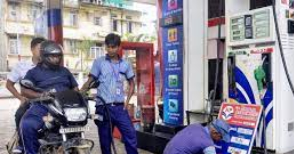 Fuel prices continue to soar across India, petrol at Rs 101.52 per litre in Mumbai